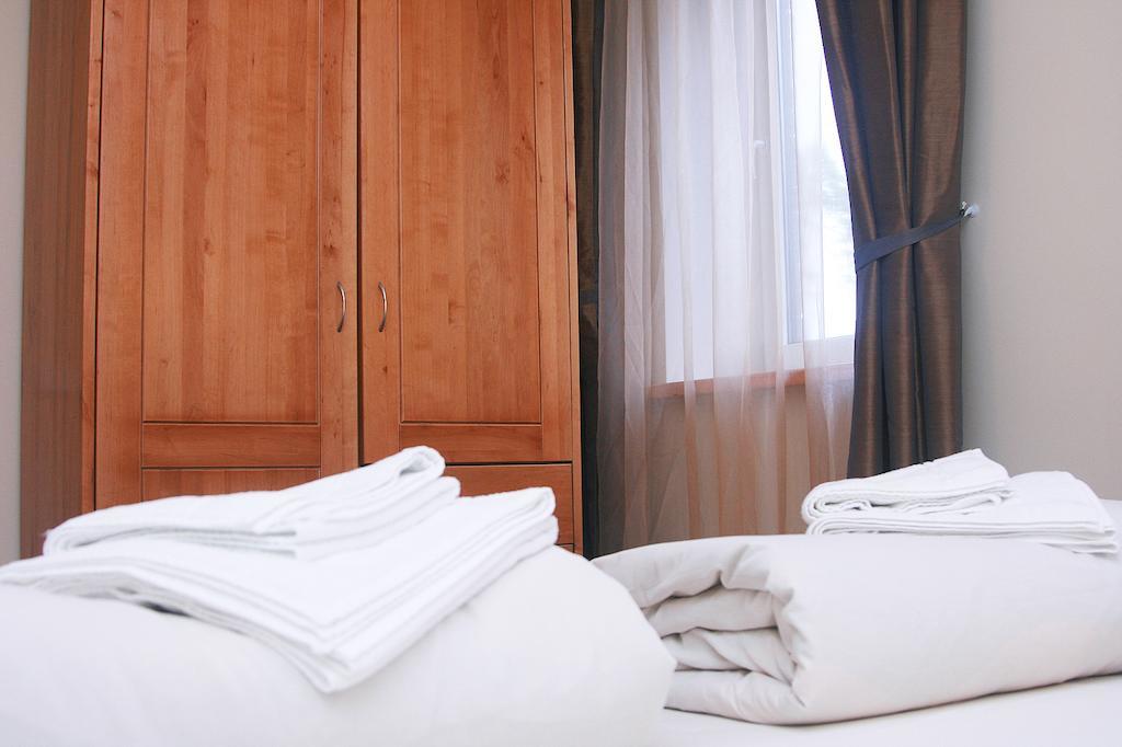 Sajutu Parka Hostelis Valmiera Pokoj fotografie