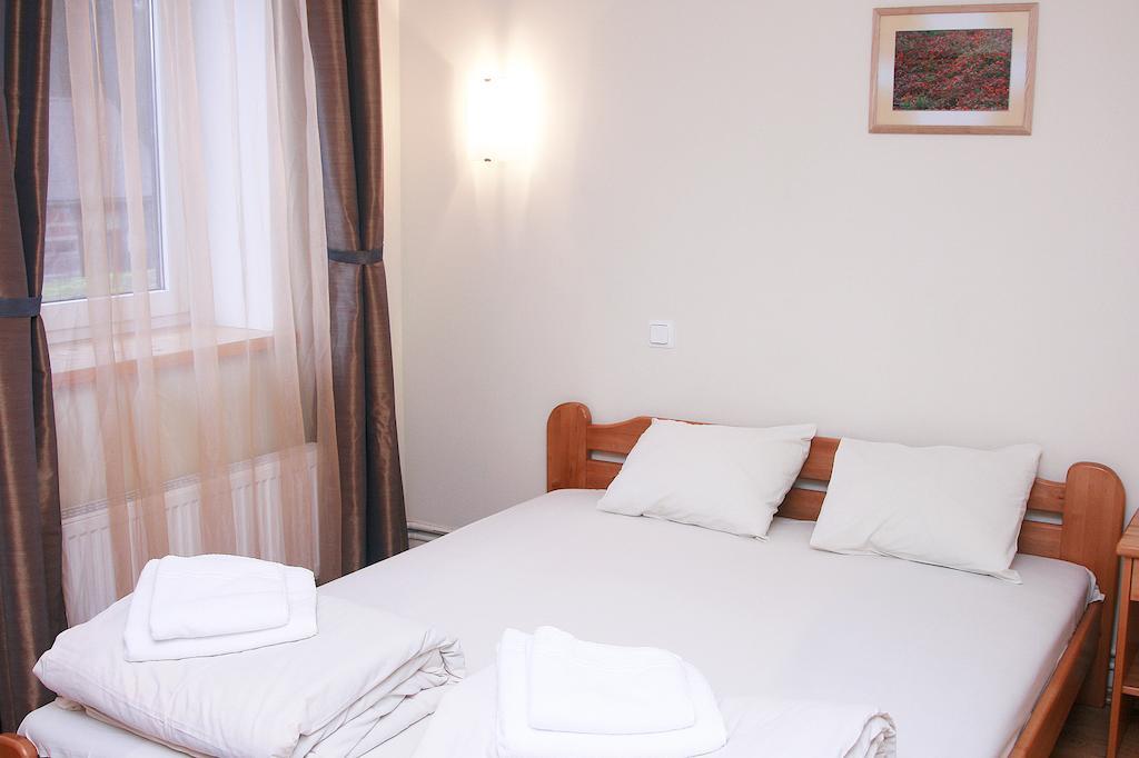 Sajutu Parka Hostelis Valmiera Pokoj fotografie