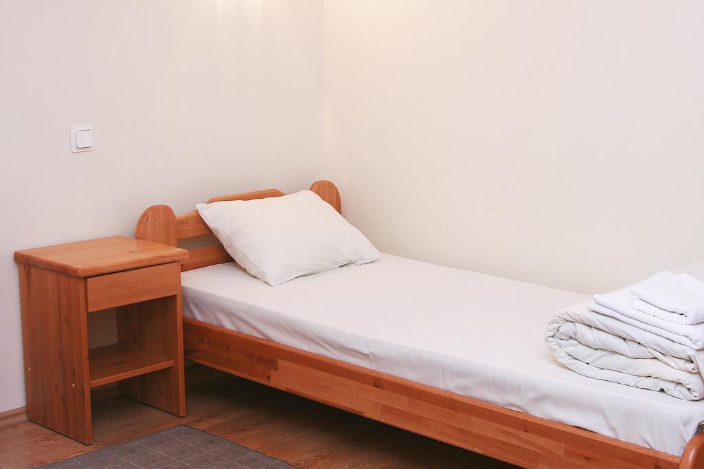 Sajutu Parka Hostelis Valmiera Pokoj fotografie